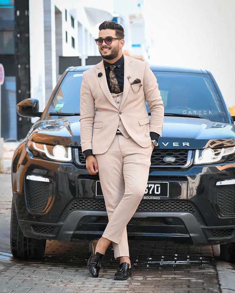 Costume by Barketi Bedis